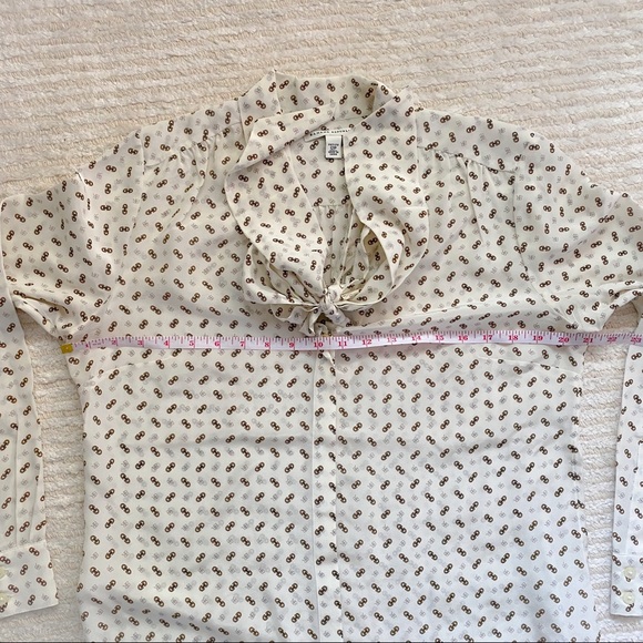 Banana Republic petite monogram silk blouse - Picture 9 of 11